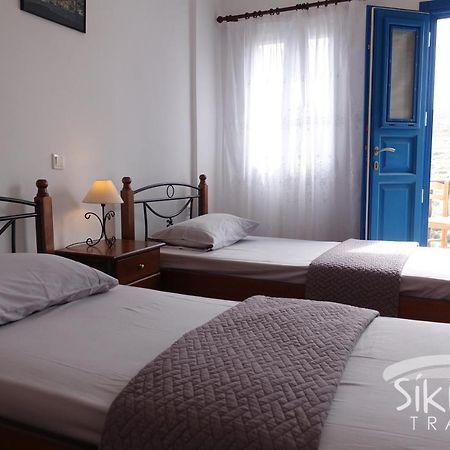 Comfy Room With Adorable View Síkinos 外观 照片